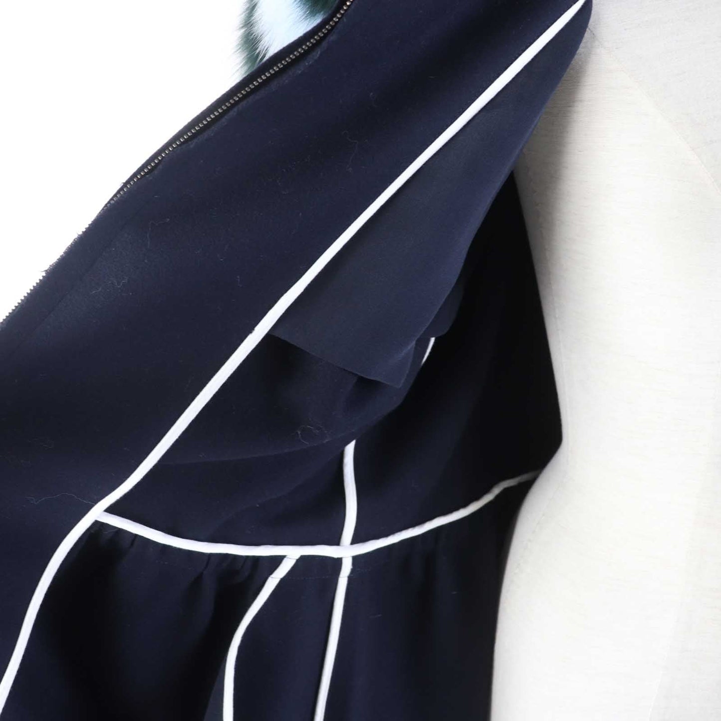 FENDI coat FF8246 Outer material: 87% wool, Outer material: 10% cashmere, Outer material: 3% polyurethane, Other material: 100% silk, Fur: Fox Leather: Lamb Navy Women 42