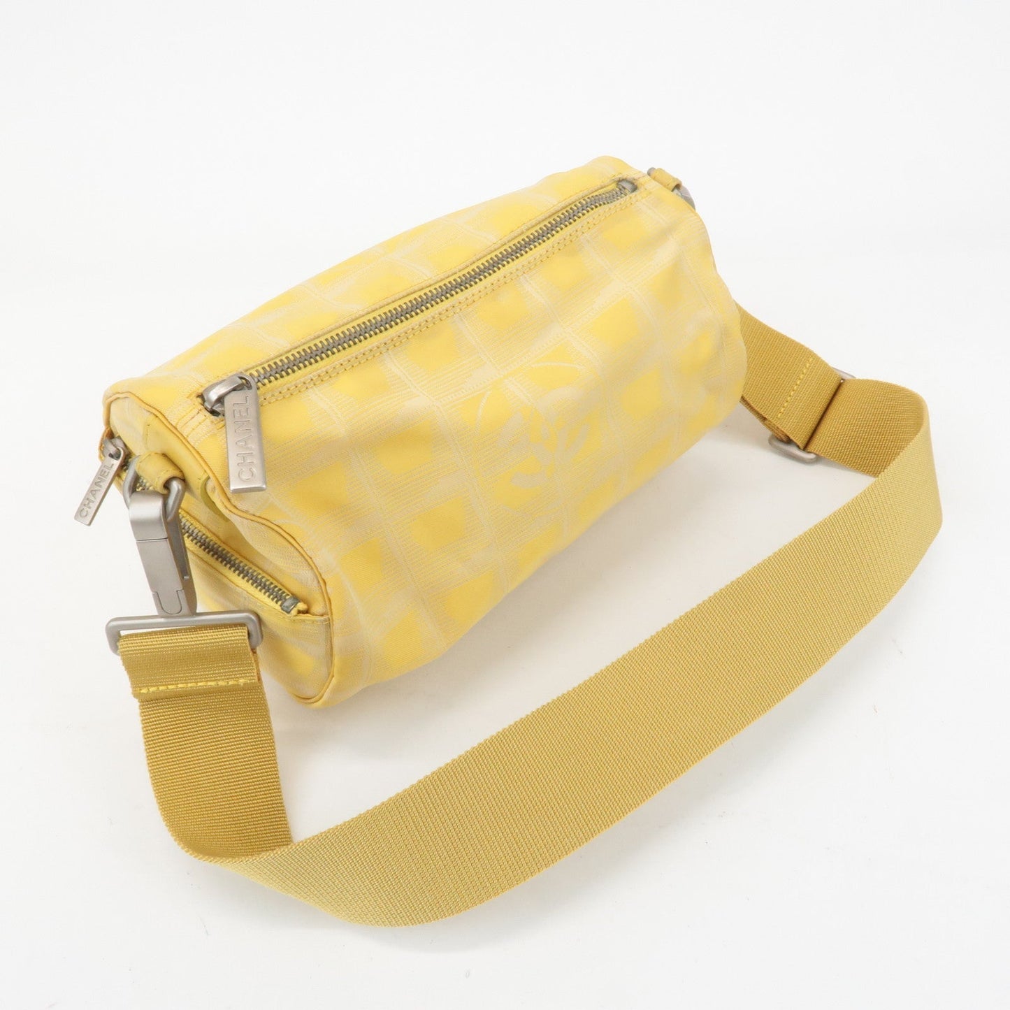 Chanel Shoulder Bag - Almora Bags