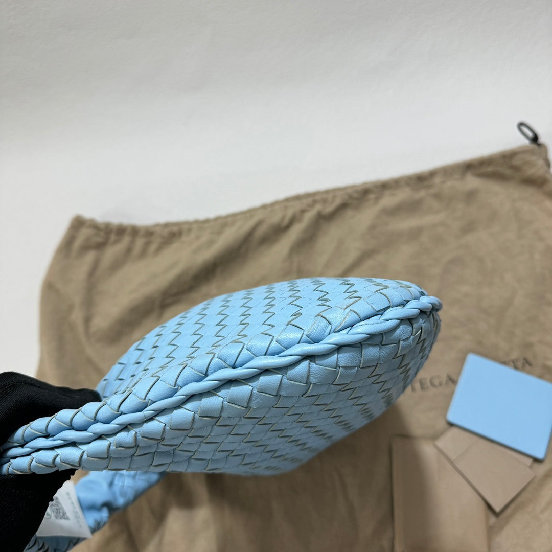 Bottega Veneta Veneta Hobo Medium Baby Blue Intrecciato Leather Bag 43cm