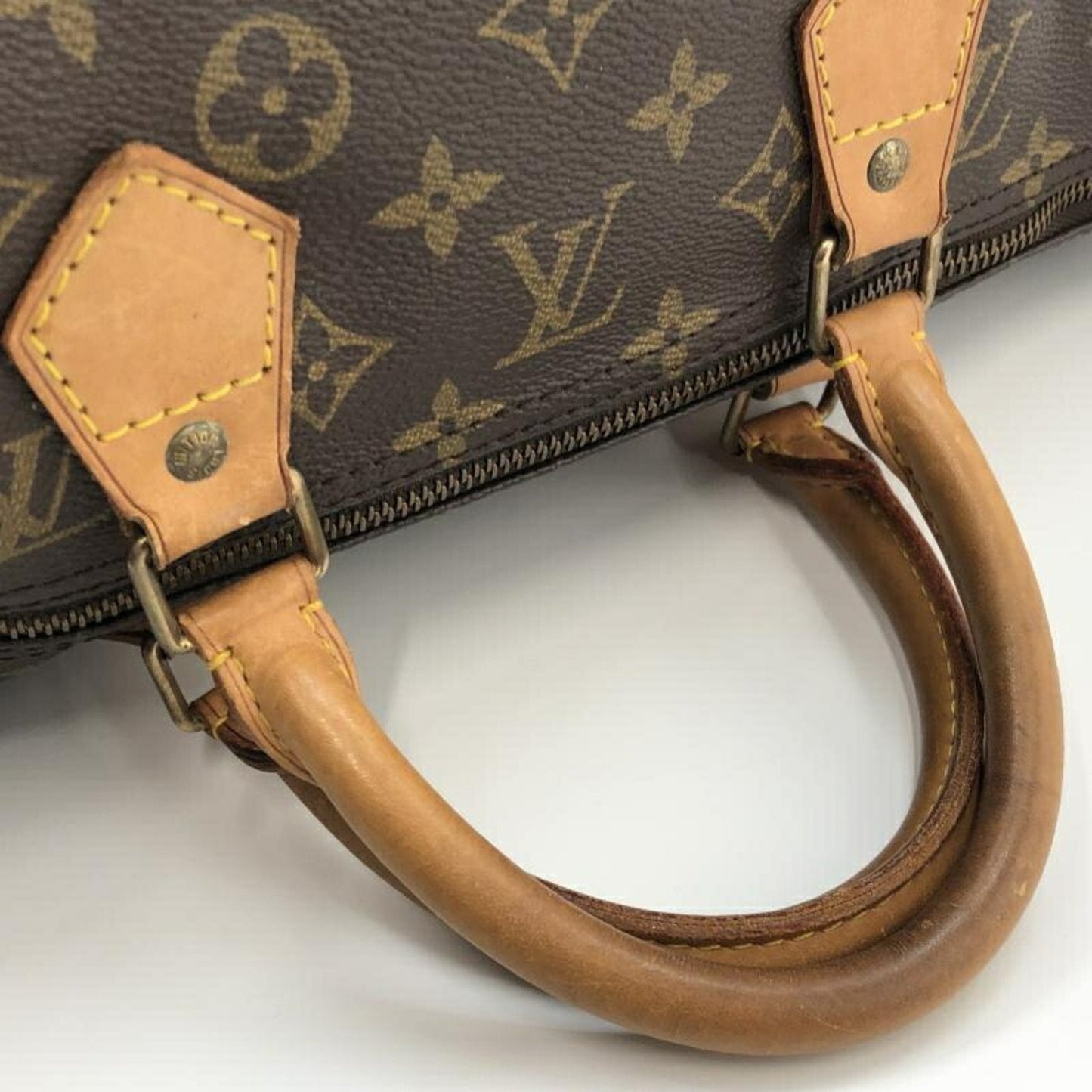 LOUIS VUITTON Handbag