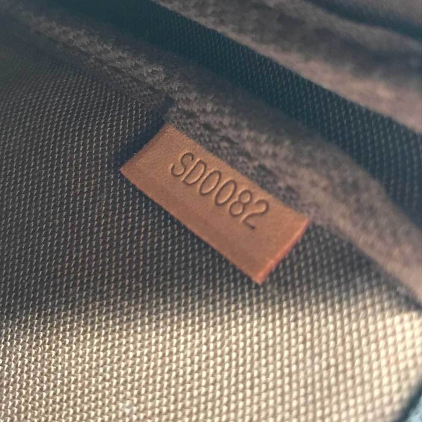 LOUIS VUITTON Pochette Accessoire Clutch Bag
