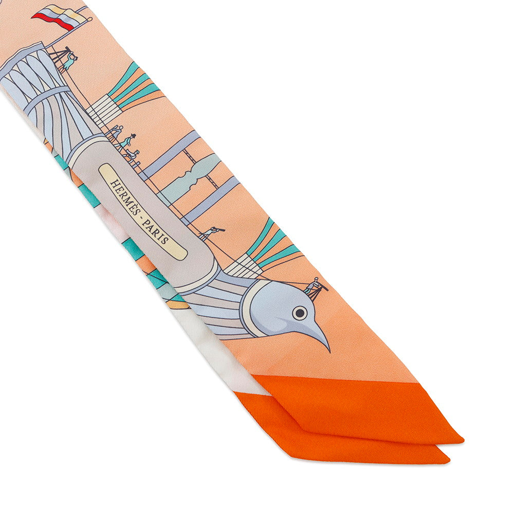 HERMES LES FOLIES DU CIEL Madness in the Sky Twilly Abricot/Vert/Multicolor Silk100%