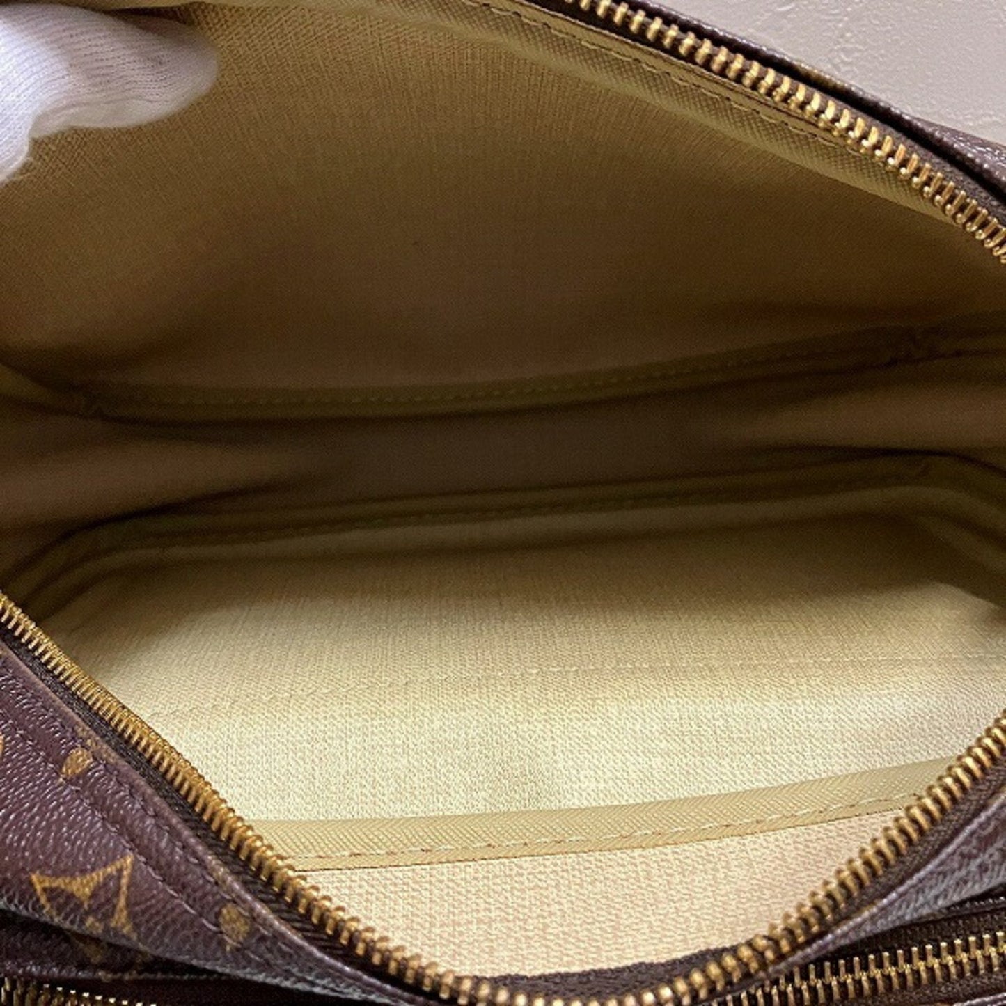 LOUIS VUITTON Reporter pm Shoulder Bag