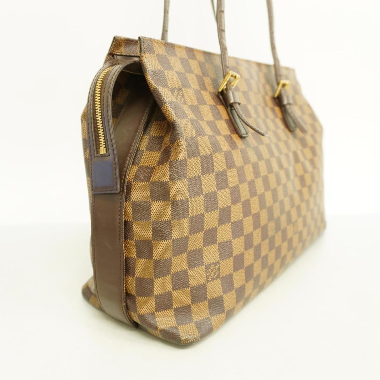 LOUIS VUITTON Chelsea Shoulder Bag