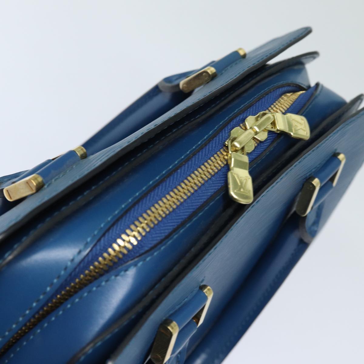 LOUIS VUITTON Pont Neuf Handbag