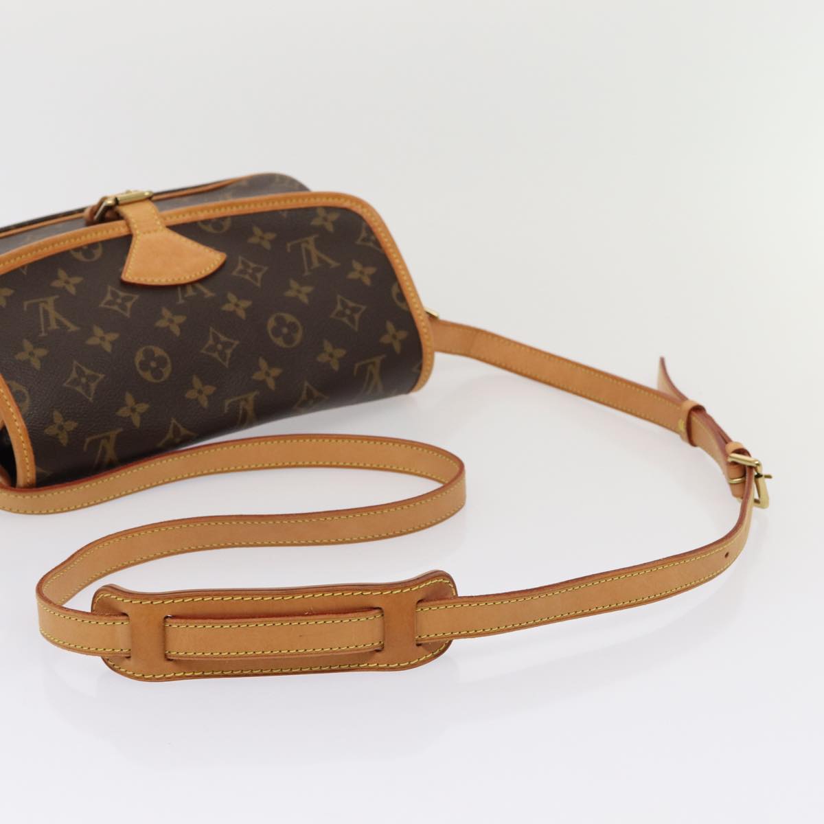 LOUIS VUITTON Sologne Shoulder Bag