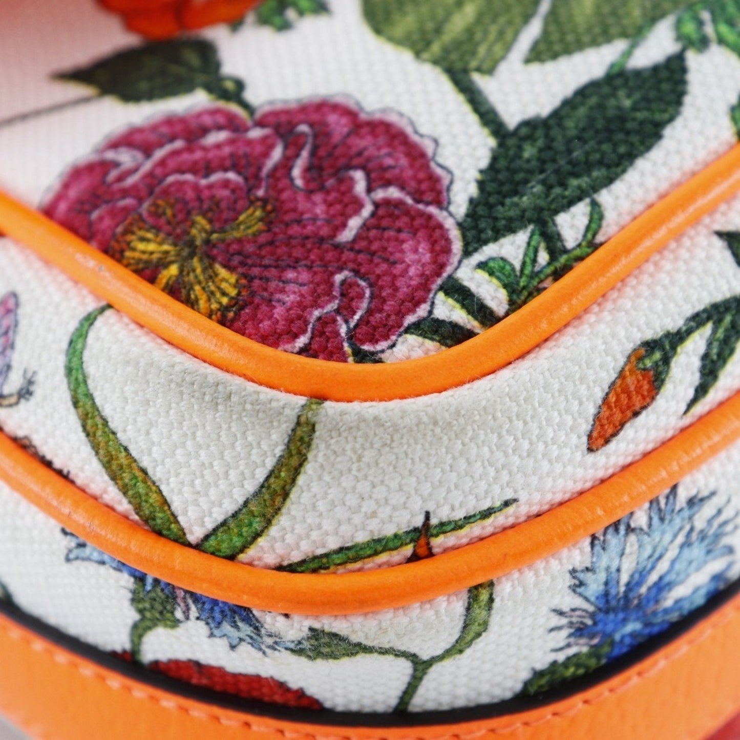 Gucci Leather Canvas Shoulder Bag