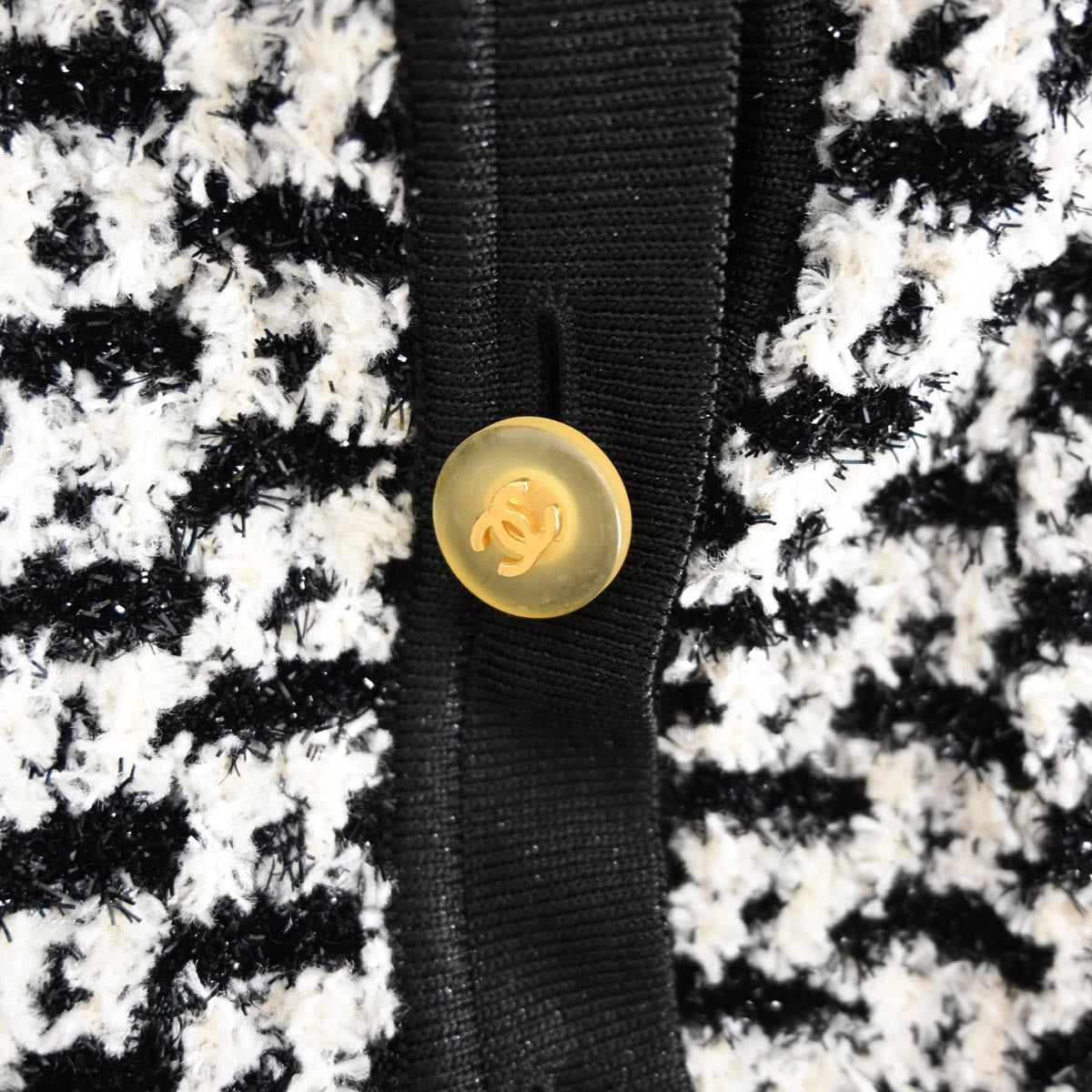Chanel Shoulder Bag - Almora Bags