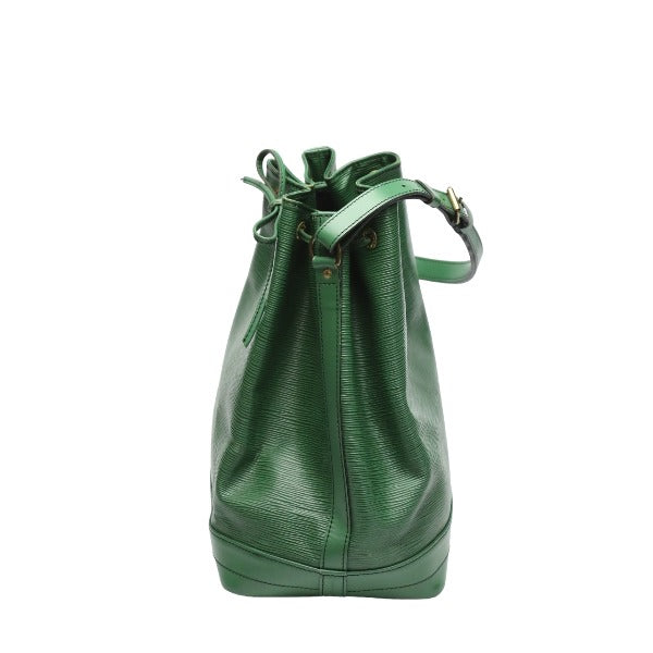LOUIS VUITTON Shoulder Bag Epi Leather green Drawstring type Shoulder Bag Epi Noe Borneo Green Women