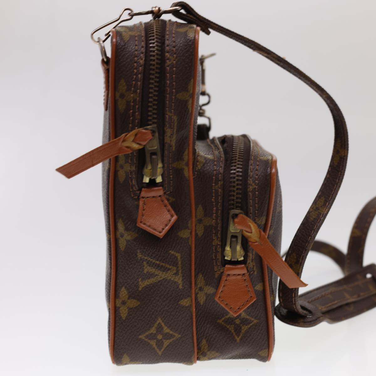 LOUIS VUITTON Monogram Amazon Shoulder Bag M45238 LV 39829