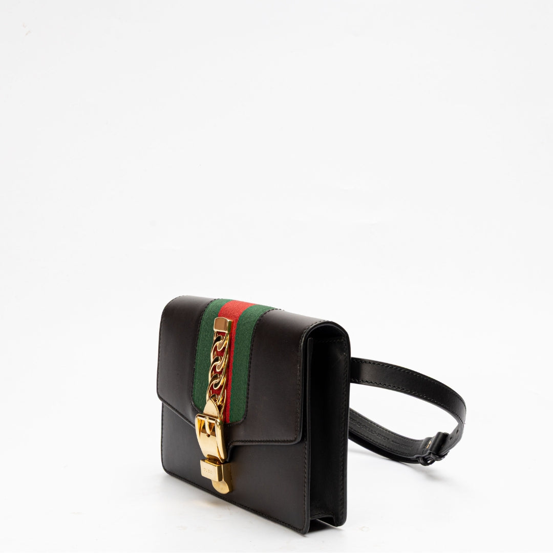 Gucci Chain Leather Handbag