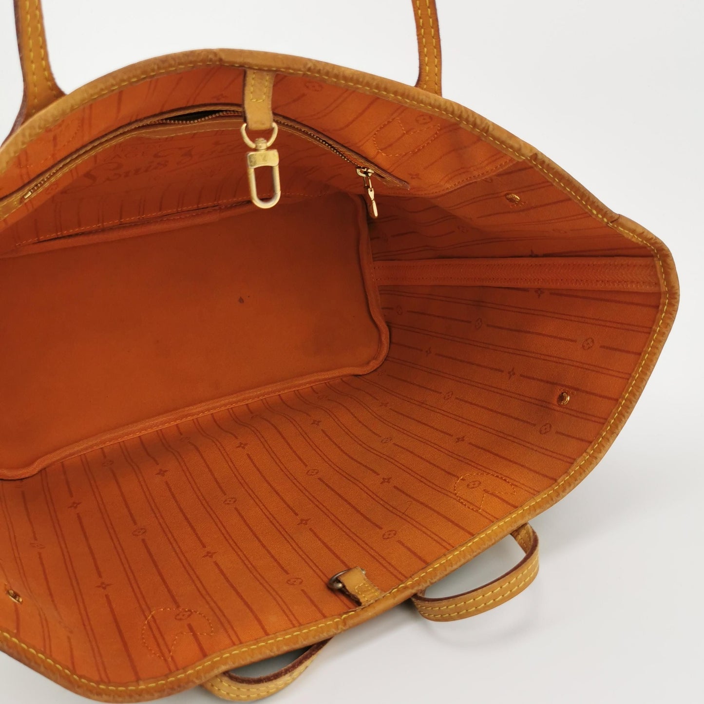 Louis Vuitton Neverfull MM Tote Bag 24092278874380