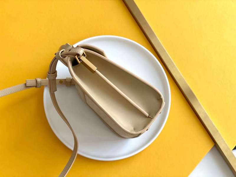 Yves Saint Laurent - Bags