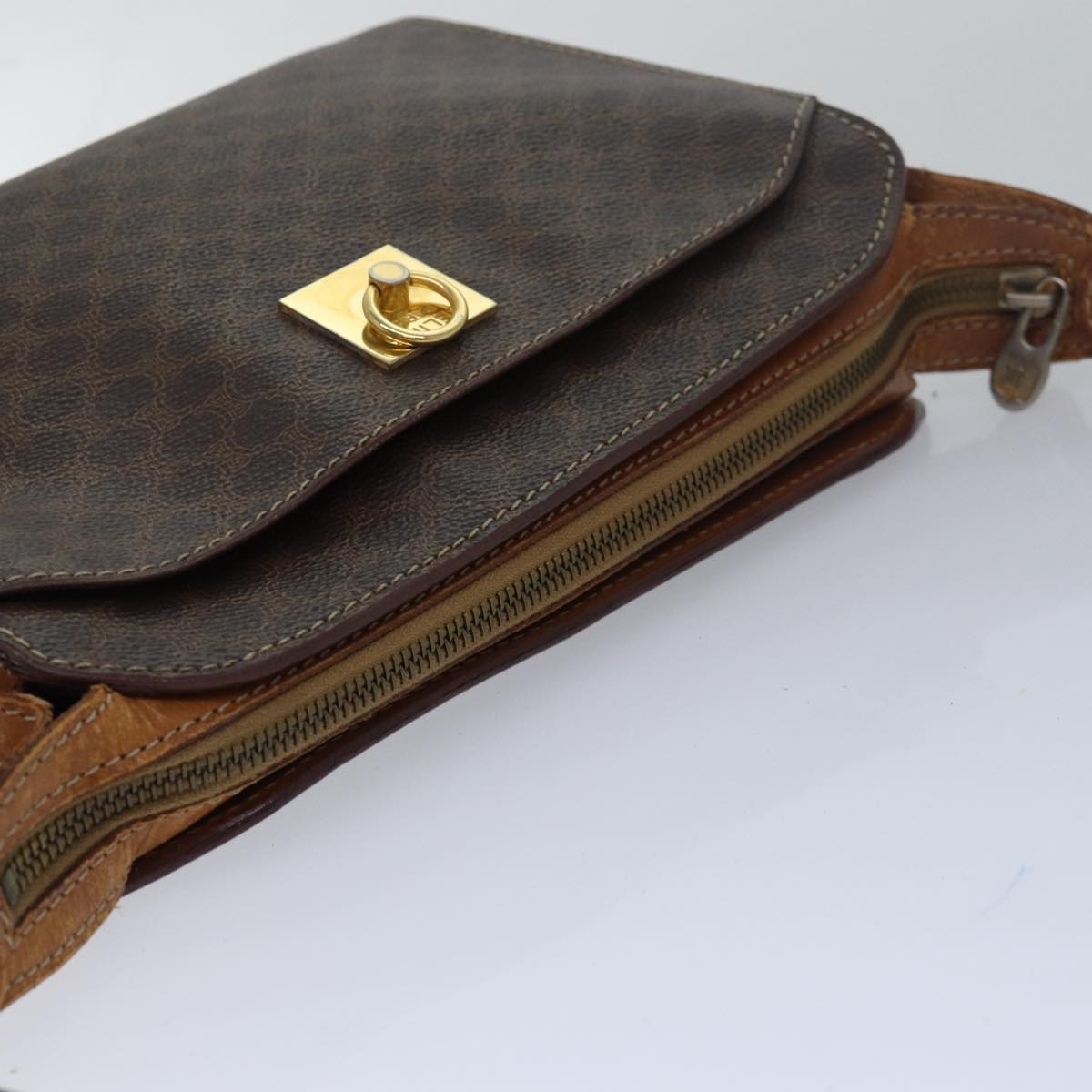 Luxury CELINE Macadam Canvas Shoulder Bag Brown 80063