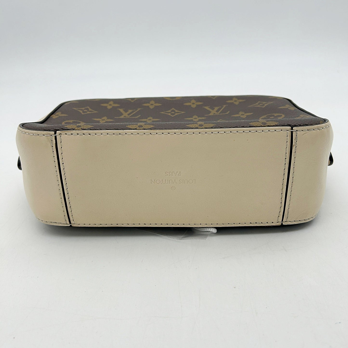 LOUIS VUITTON Monogram Saintonge Creme LA32920