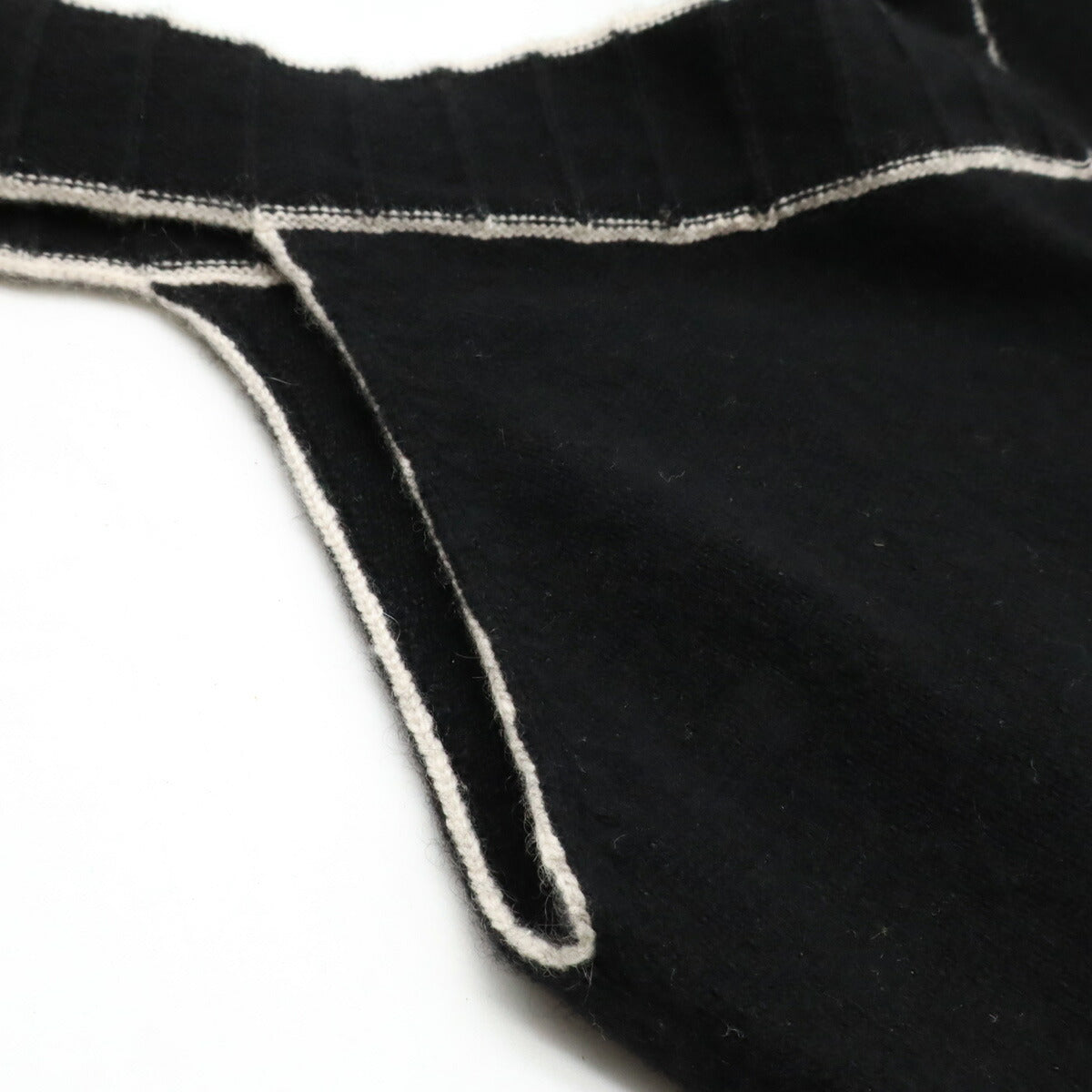 Chanel 100% Cashmere Coco Mark Knit Sleeveless Top 02P Classic Flap Tote