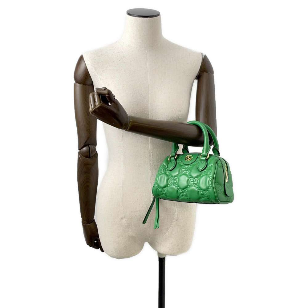 Gucci Chain Leather Shoulder Bag