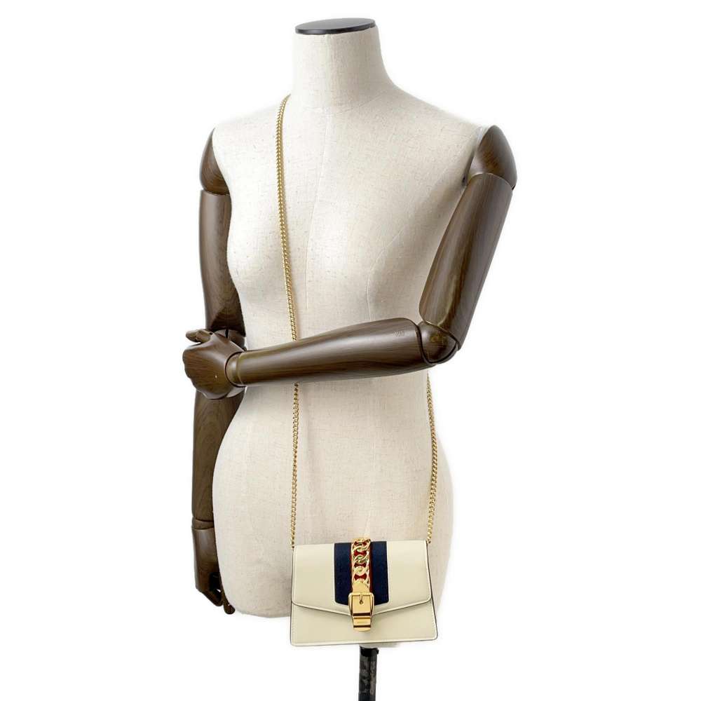 Gucci Chain Leather Shoulder Bag
