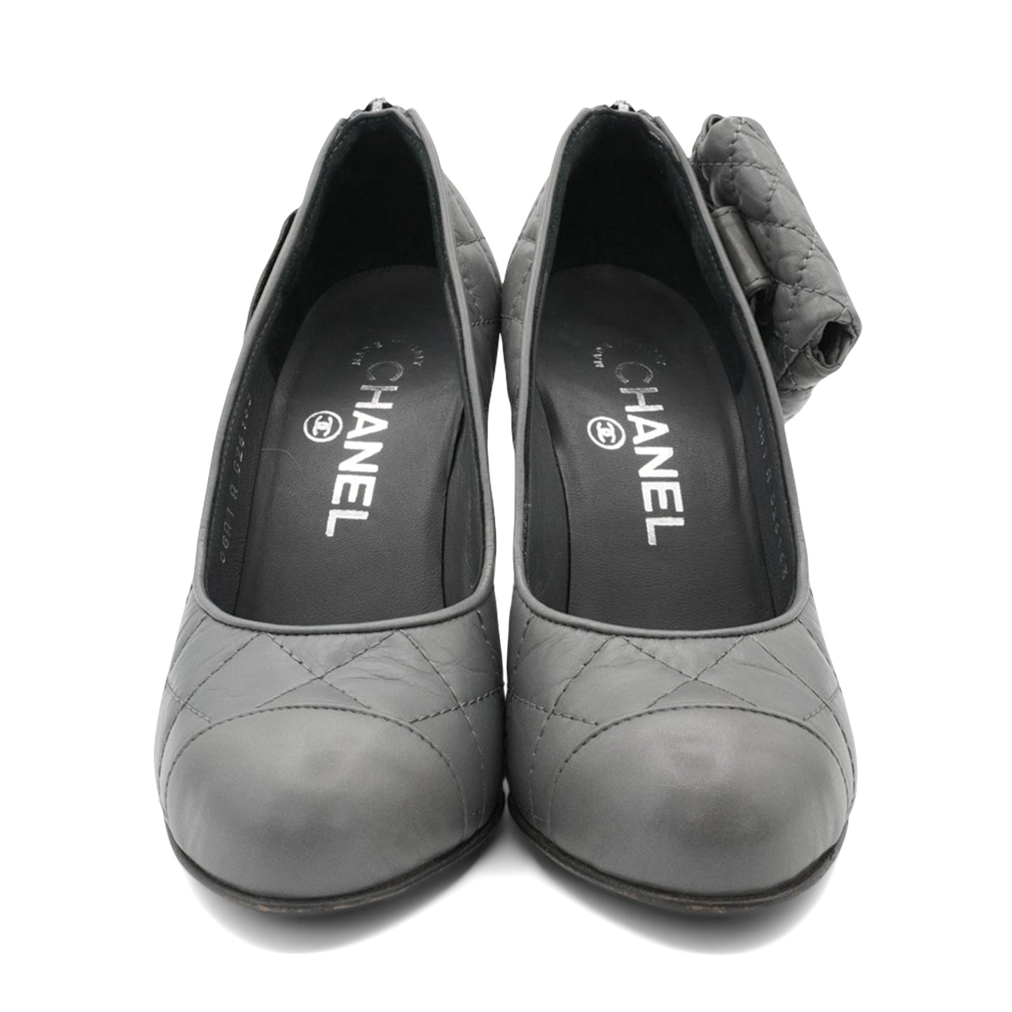 Chanel 'Reissue Pouch' Pumps - Women's 34 Clutch