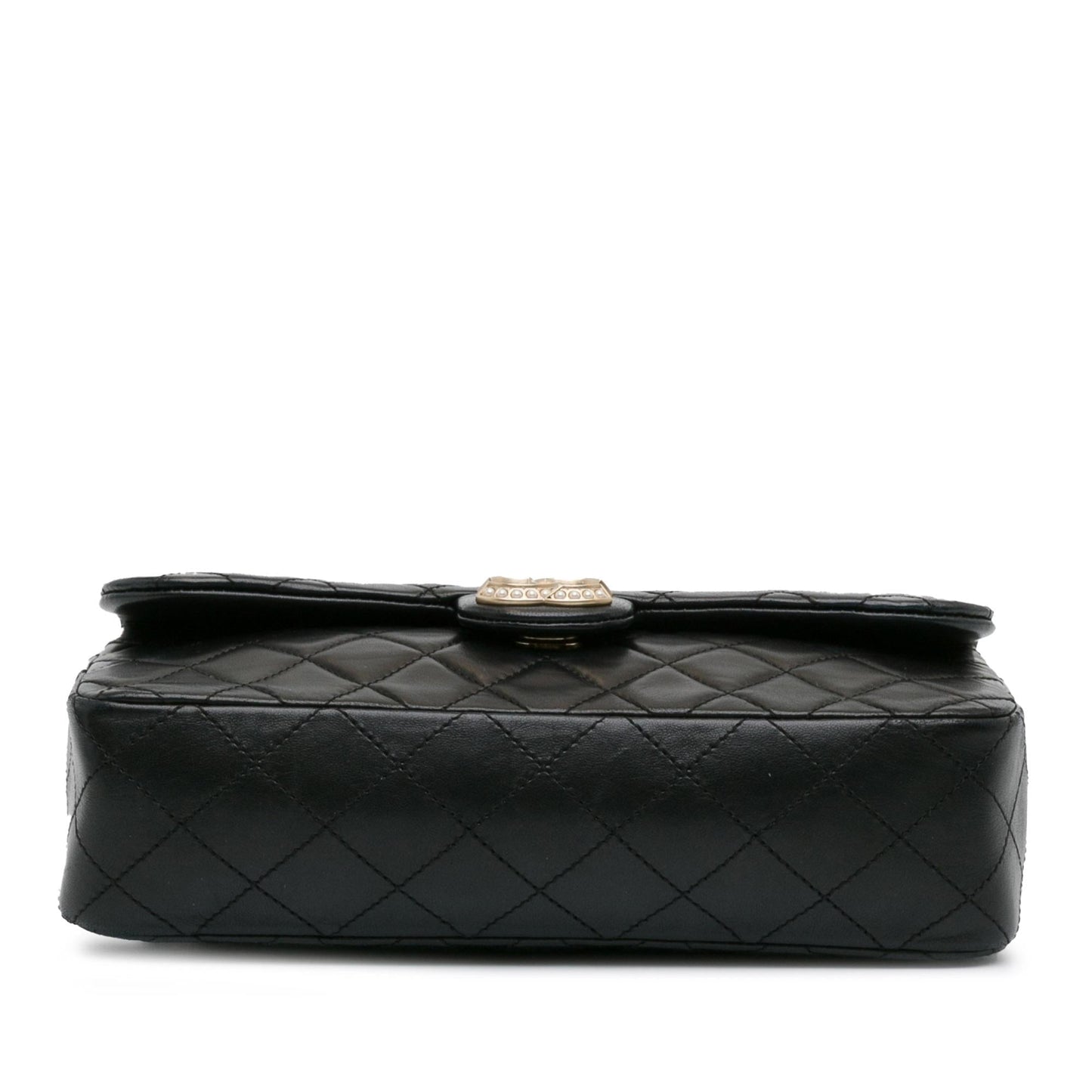 Chanel CC Quilted Lambskin Westminster Pearl Flap (SHG-gi93nx) Shoulder Bag