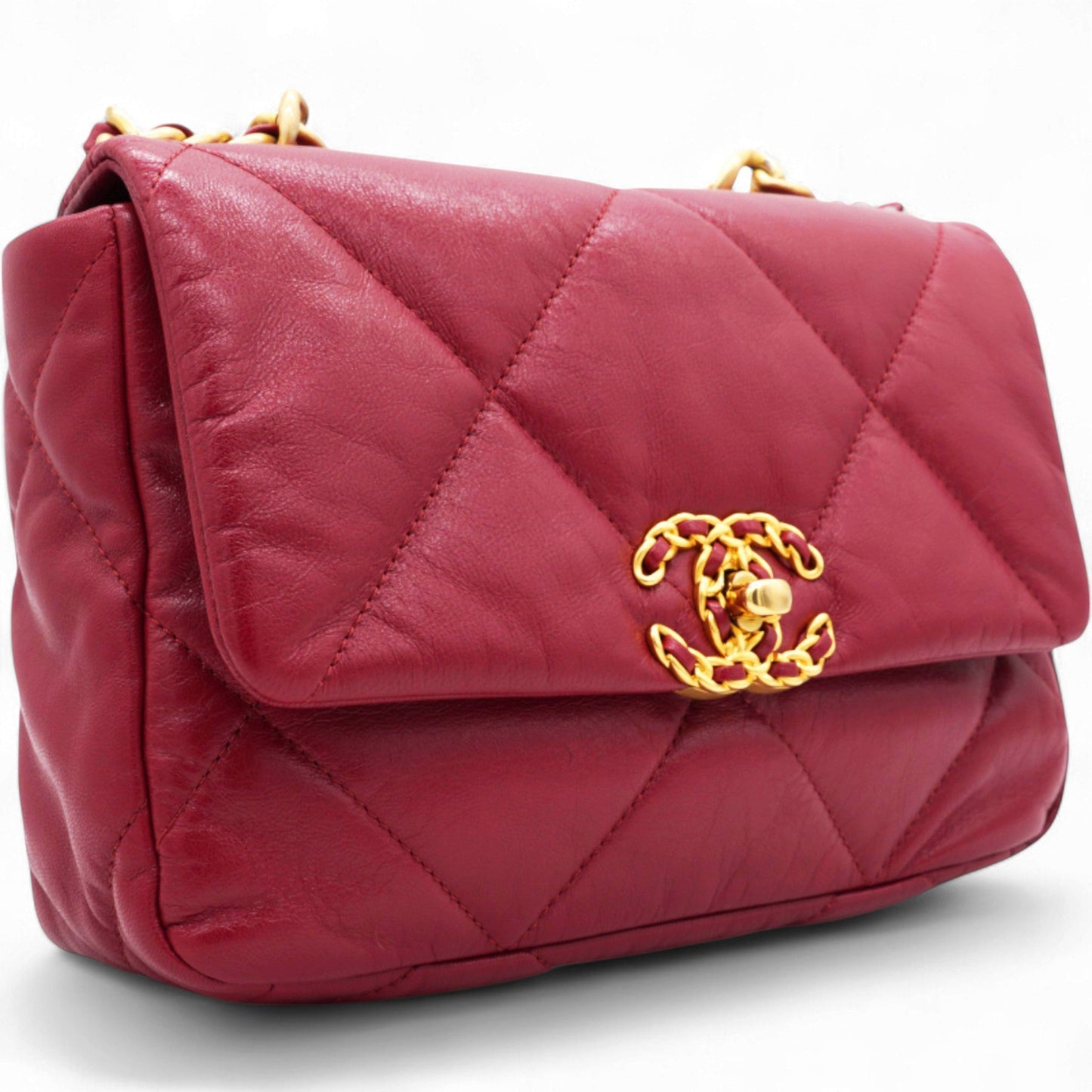 Lambskin Quilted Medium Chanel 19 Flap Red Shoulder Bag