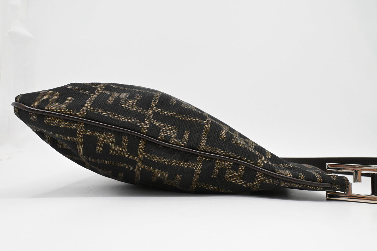 Fendi Shoulder Bag in Zucca Canvas