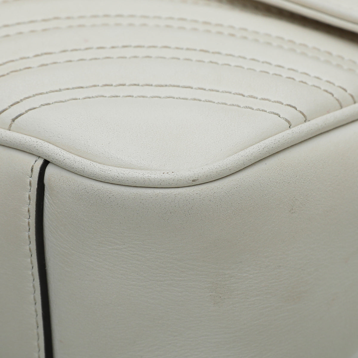 Gucci Leather Shoulder Bag
