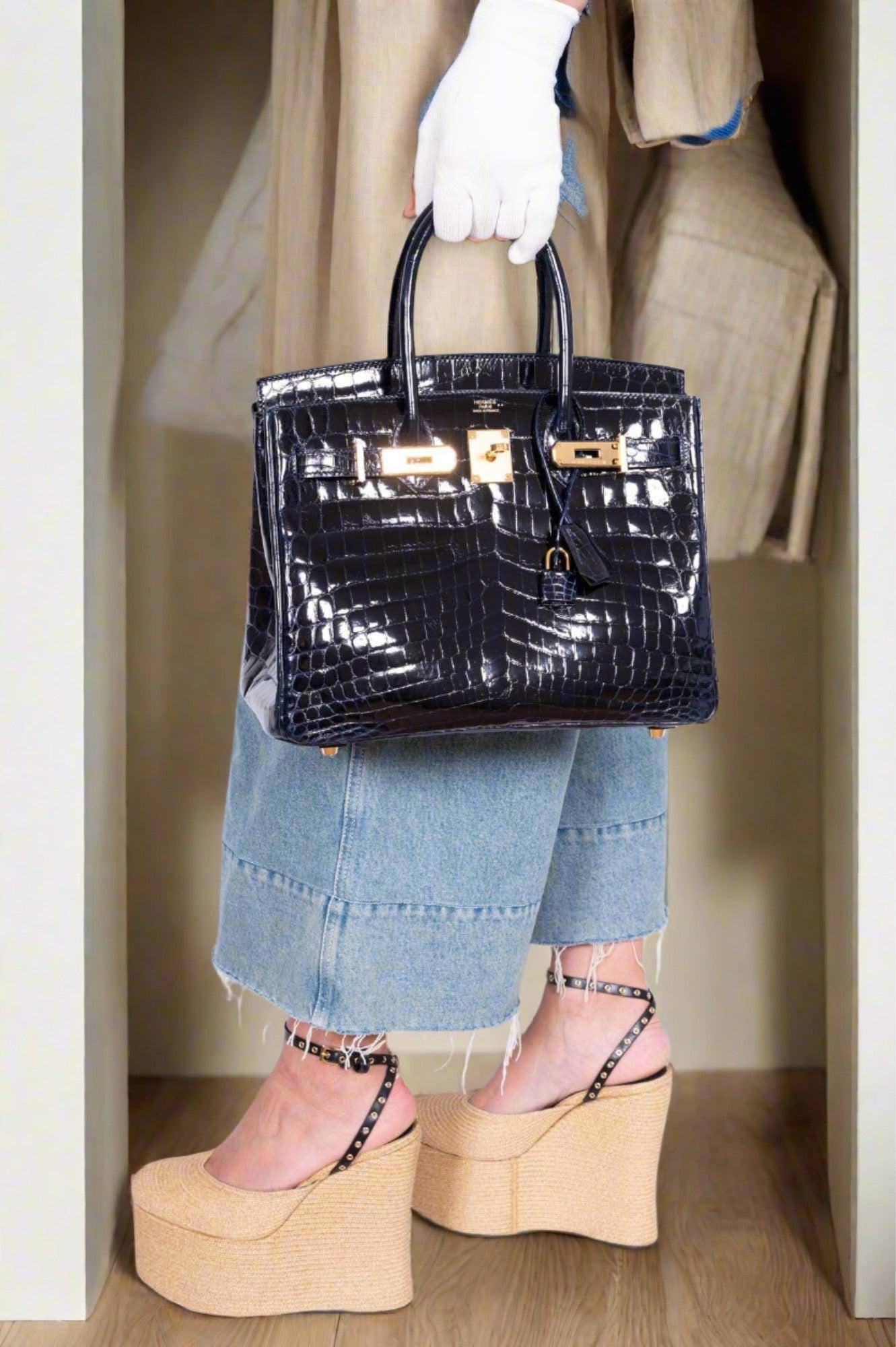 HermesBirkin 30 Bleu Marine Shiny Niloticus Crocodile Gold Hardware
