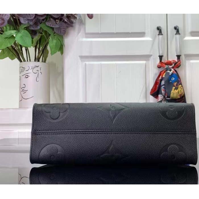 Louis Vuitton LV Women OnTheGo East West Black Embossed Grained Cowhide Leather Tote