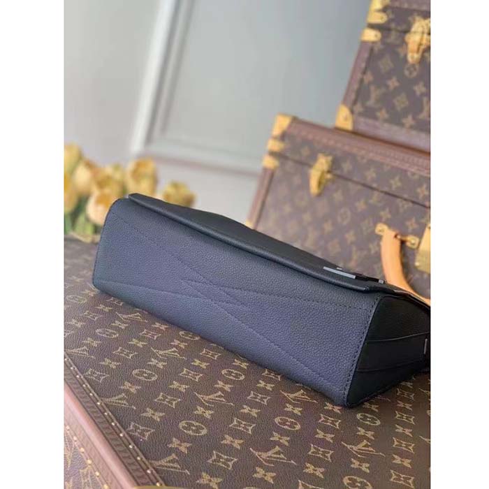Louis Vuitton Unisex LV Aerogram Takeoff Messenger Black Grained Calf Leather Handbag