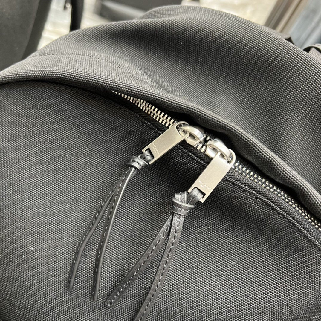 Yves Saint Laurent City Backpack In Canvas Unisex / Black