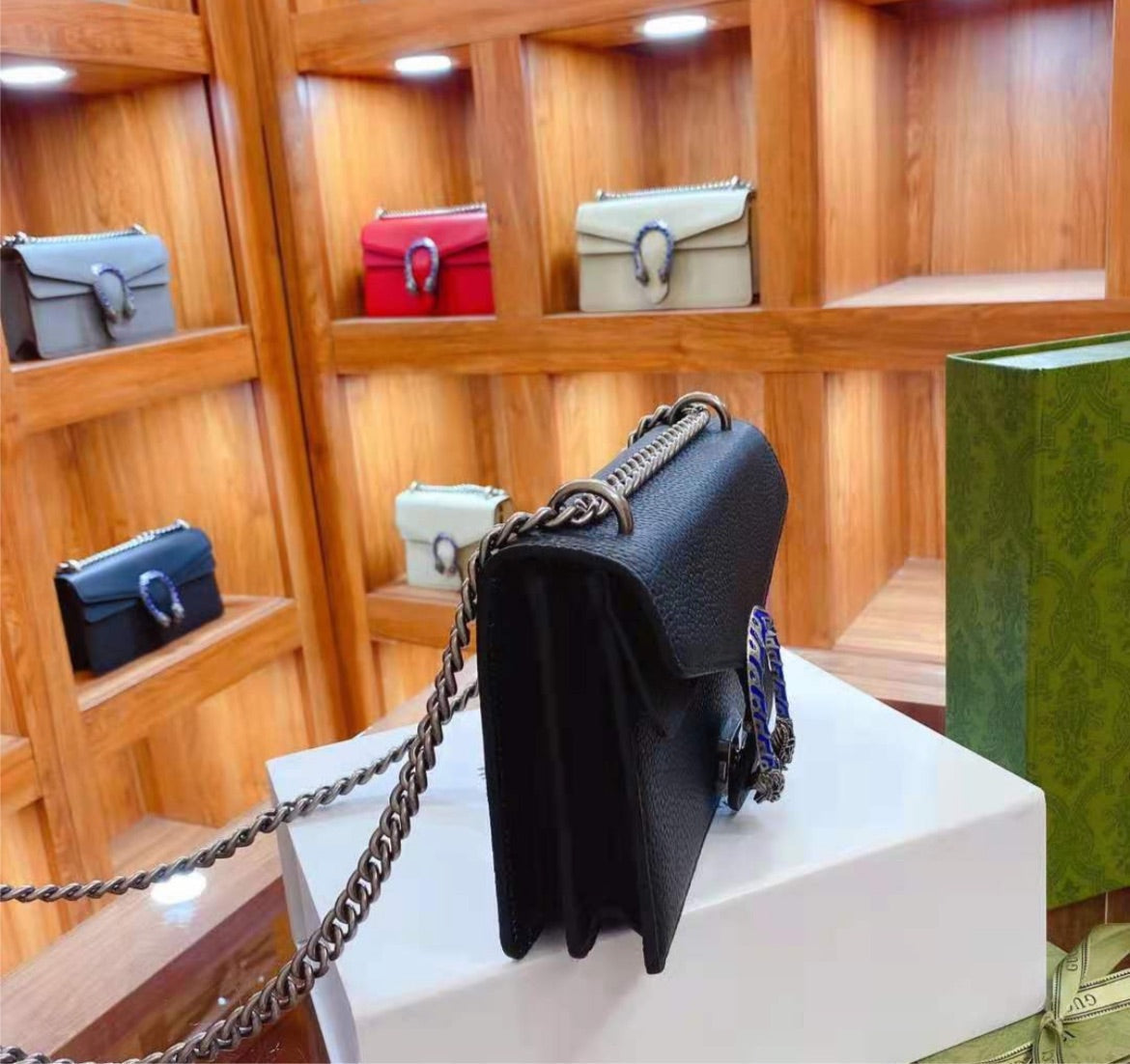 Gucci Leather Shoulder Bag Style 30