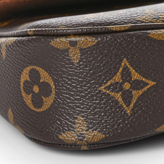 LOUIS VUITTON Monogram Ivy Wallet On Chain Crossbody
