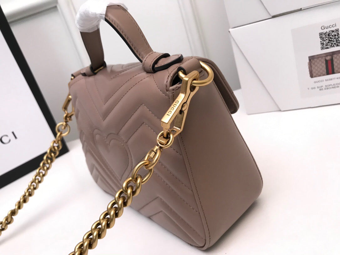Gucci Chain Leather Shoulder Bag