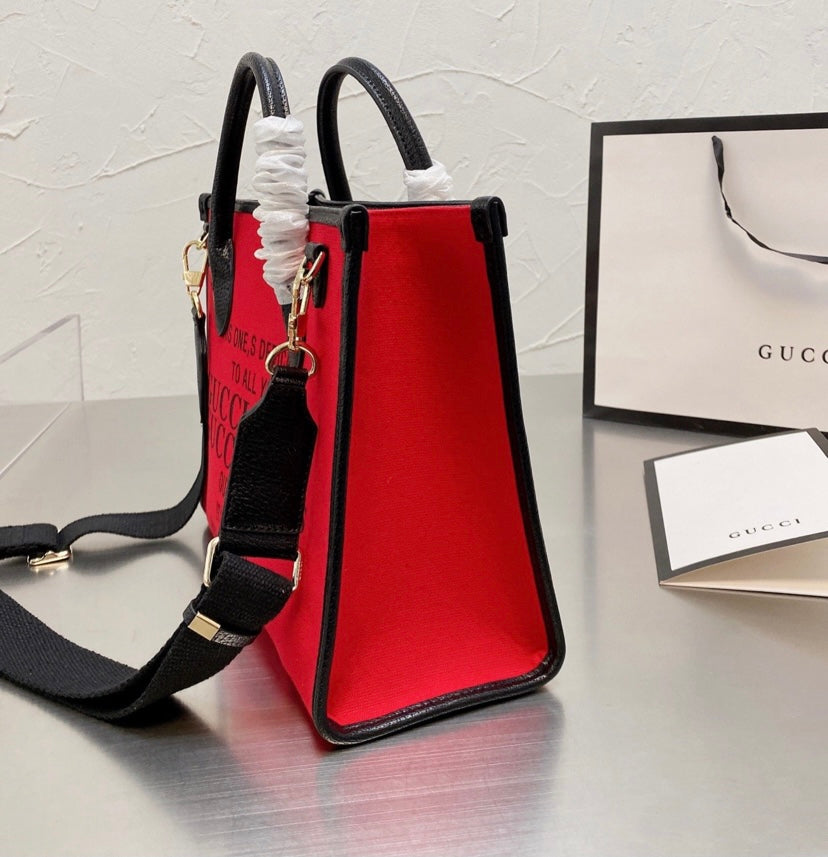 Gucci Woman Shoulder Bag Style 10