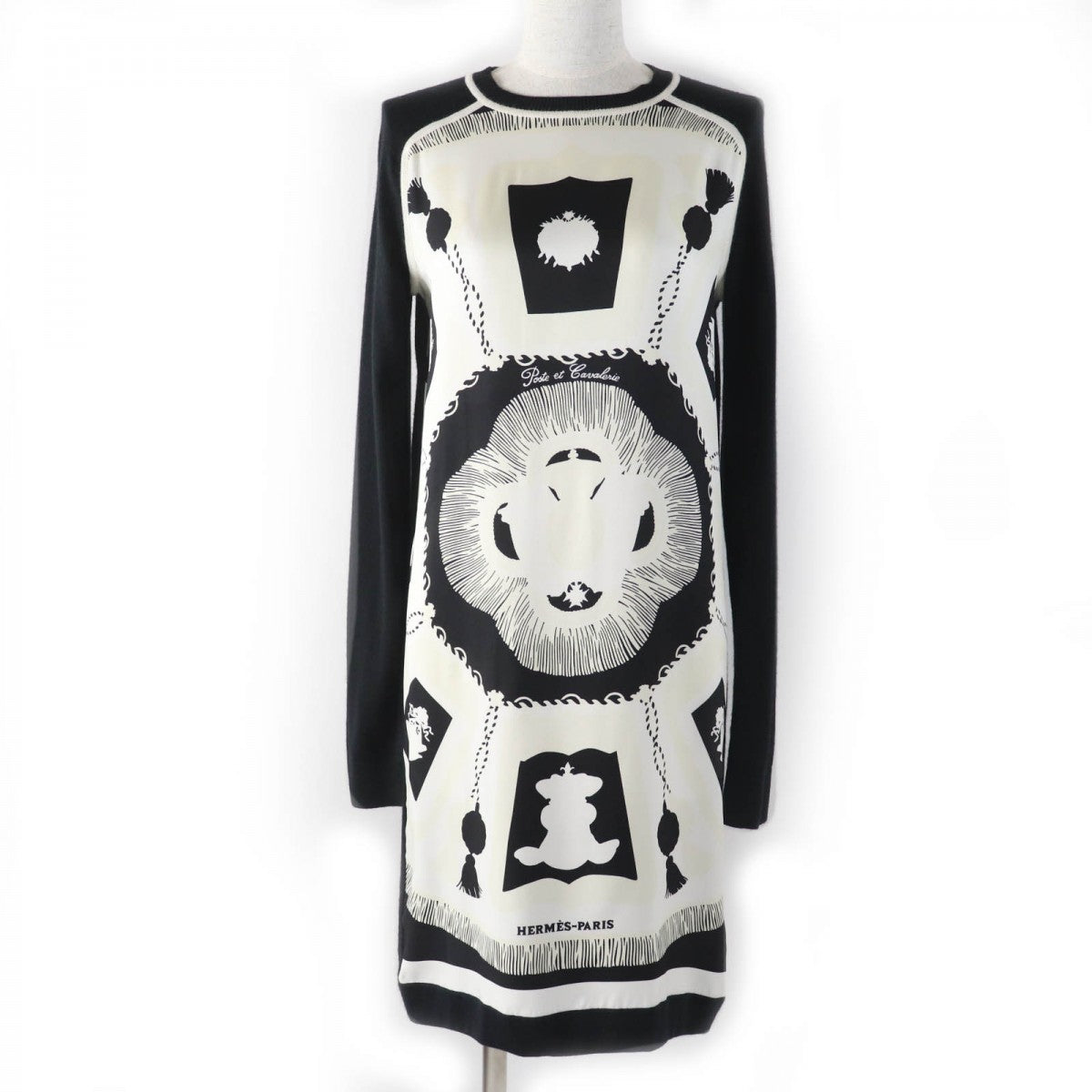 HERMES one piece Part: 100% silk, Main: 50% cashmere, Main: 50% silk, Part: 50% silk, Part: 49% cashmere Black White Poste et Cavalerie Sabre Bag Women 34