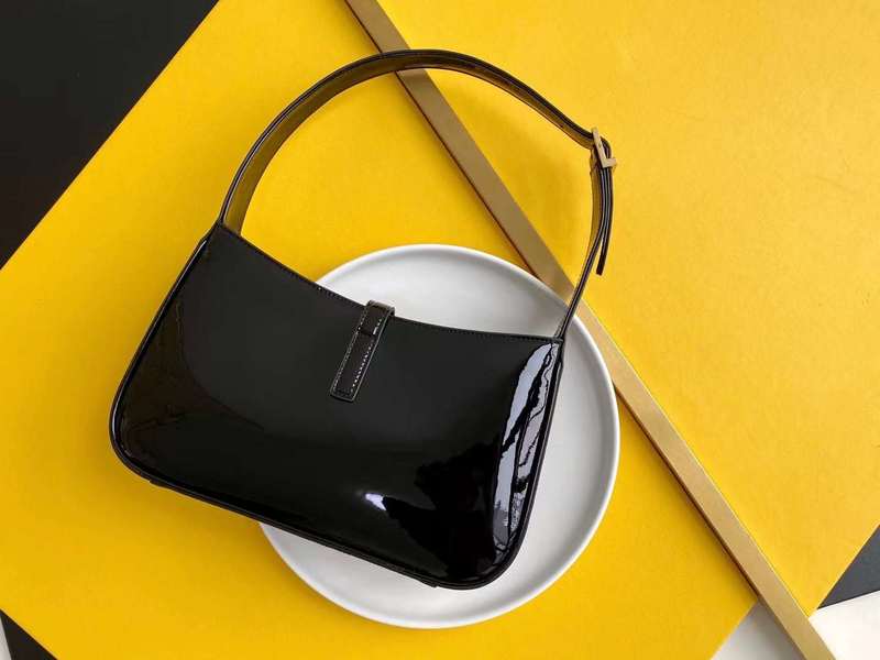 Yves Saint Laurent - Bags 