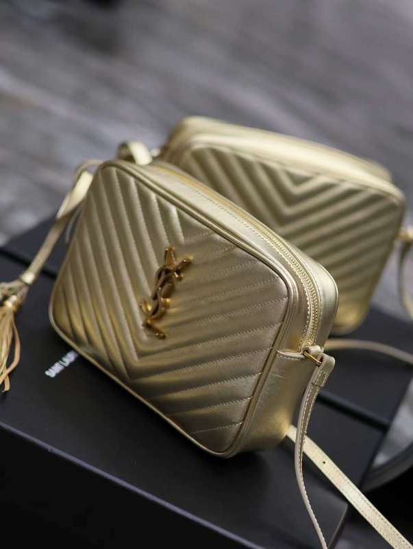 Yves Saint Laurent - Bags 