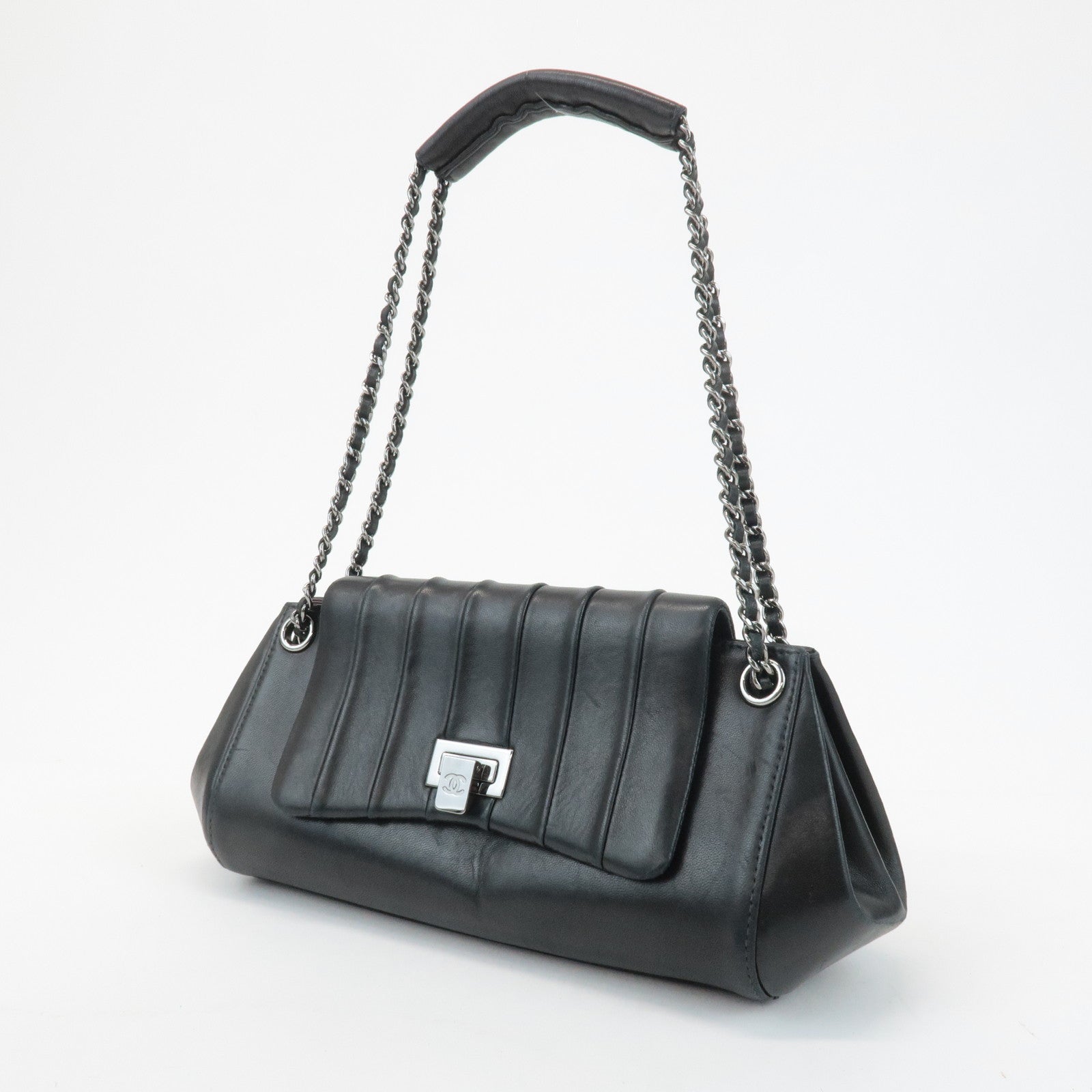 Chanel Shoulder Bag - Almora Bags