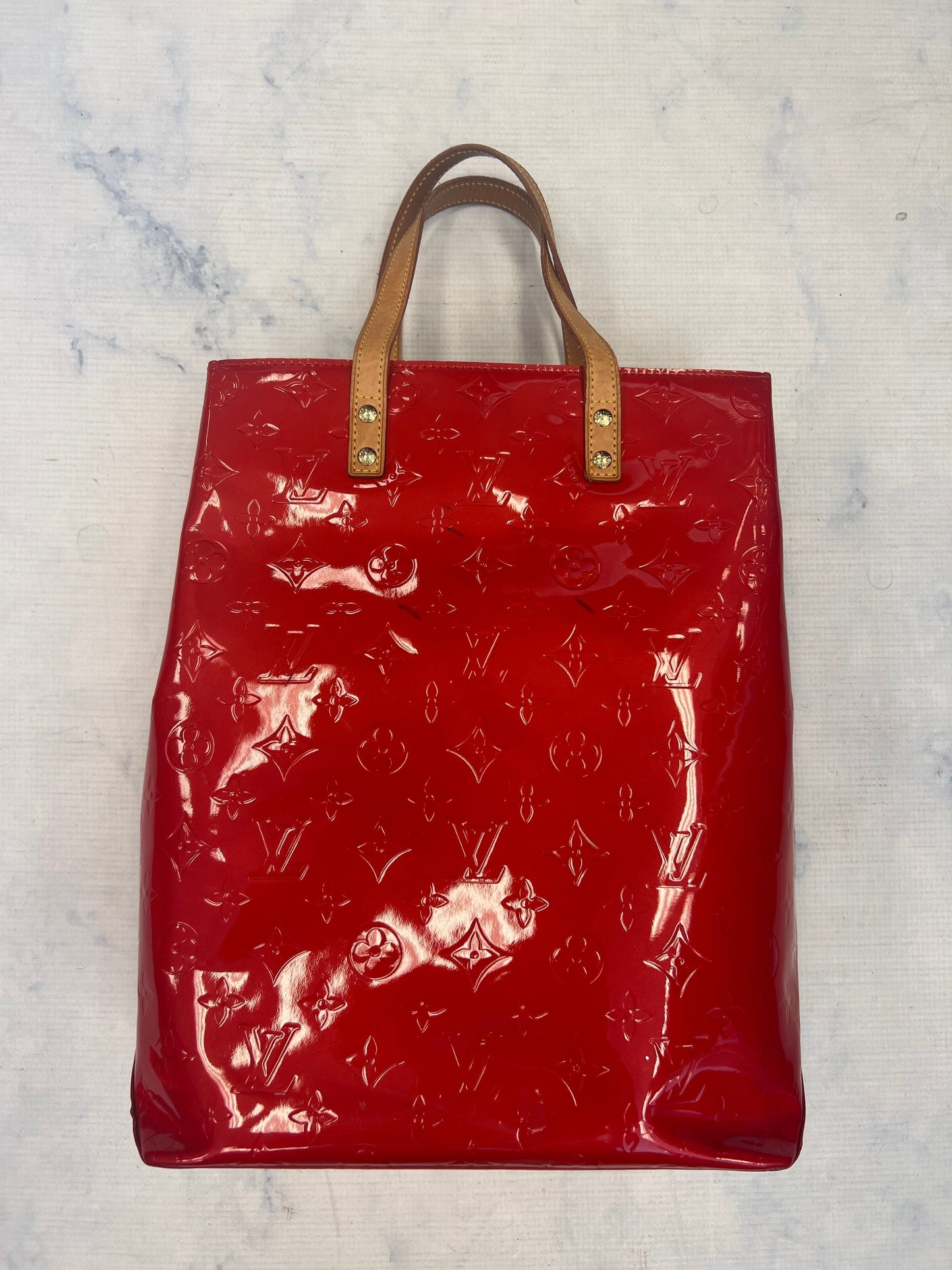 Handbag Luxury Designer By Louis Vuitton Size: Medium