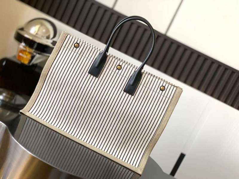 Yves Saint Laurent - Bags 