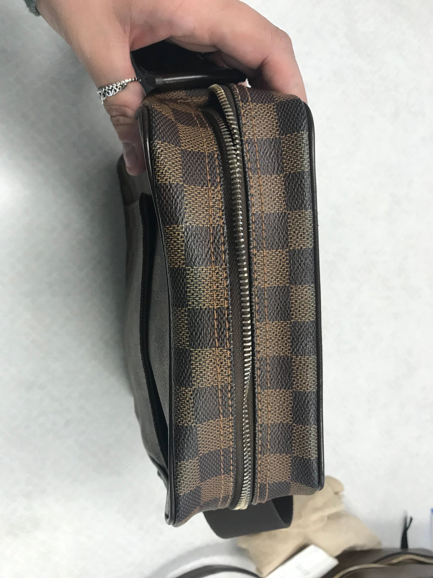 Crossbody Luxury Designer By Louis Vuitton Size: Small