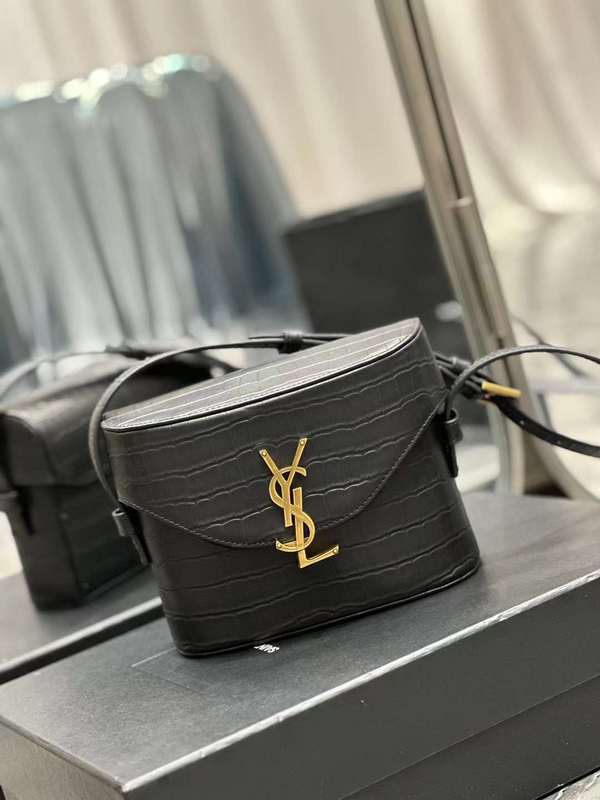 Yves Saint Laurent - Bags 