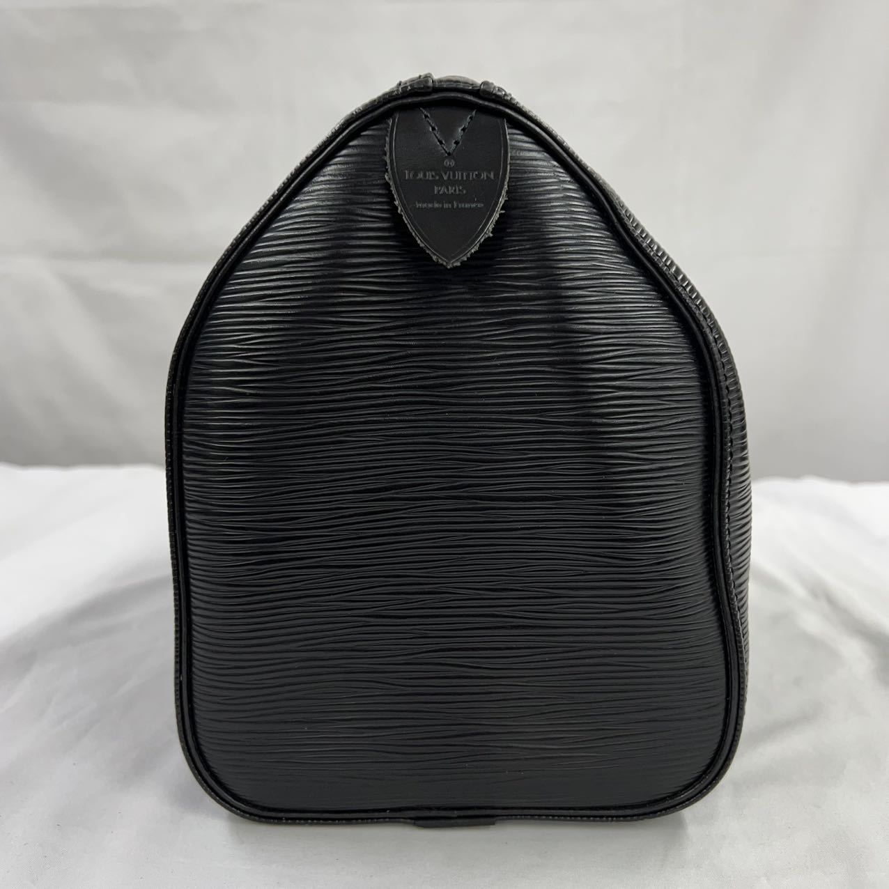 LOUIS VUITTON<br>Epi 30