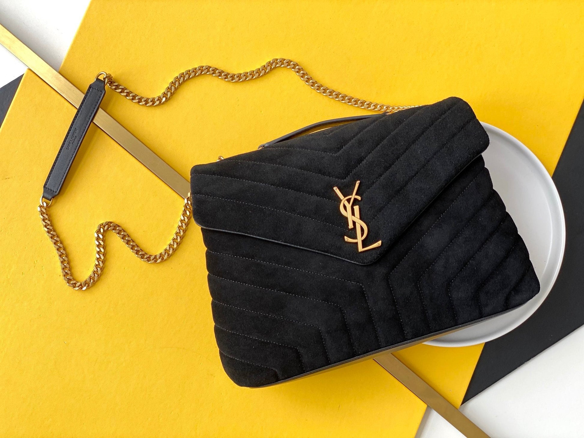 Yves Saint Laurent Loulou Medium Chain Bag