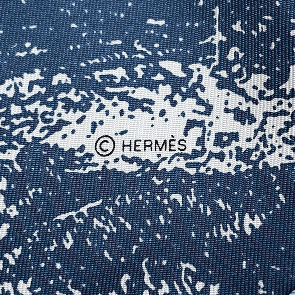 HERMES Carre Gavroche Lifelong Friends AMIS POUR LA VIE Fall/Winter 2022 Size 45 Navy/Orange/Brown Silk100%