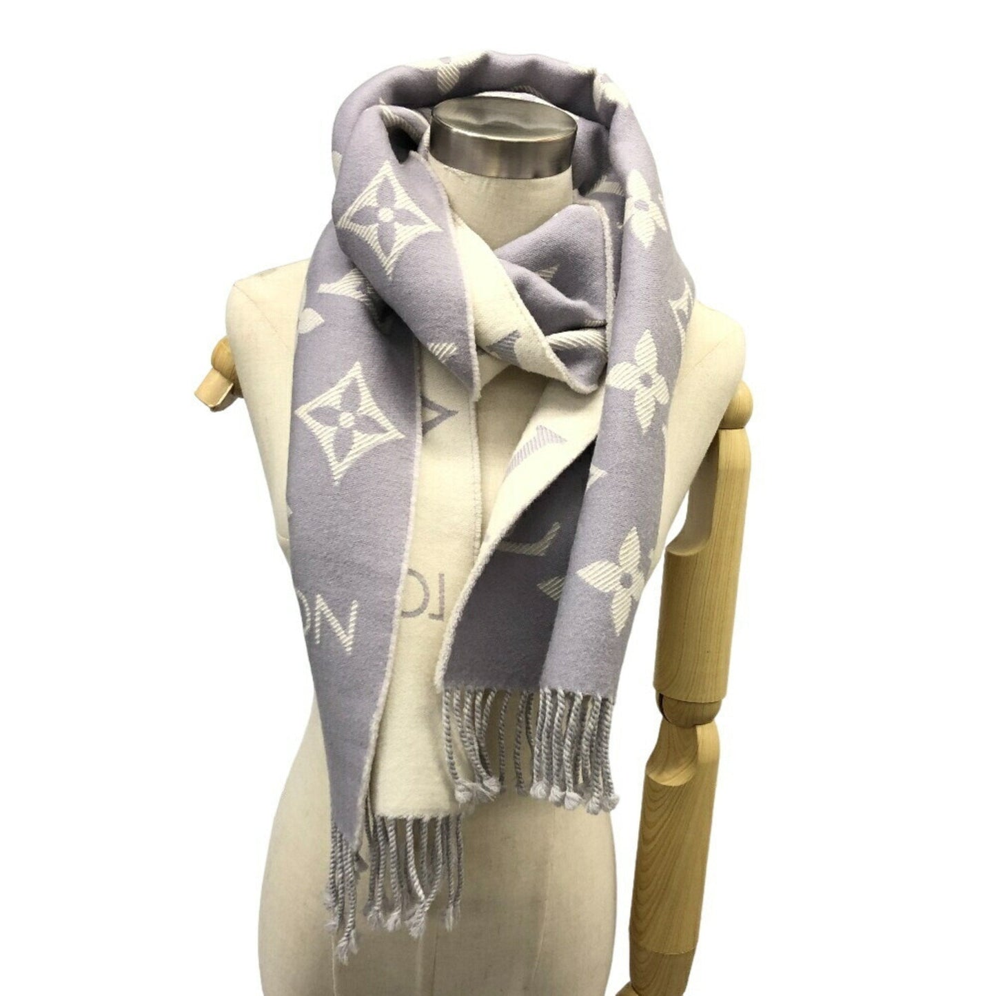 LOUIS VUITTON Reykjavik Scarves