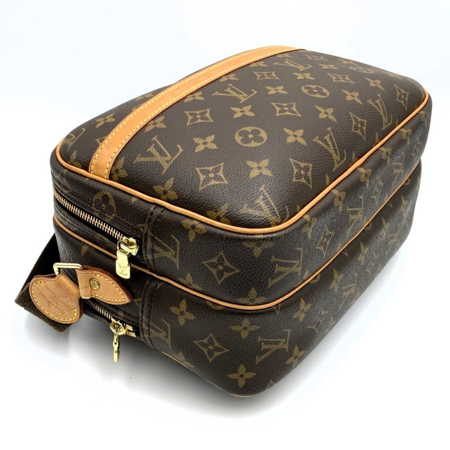 LOUIS VUITTON Reporter pm Shoulder Bag
