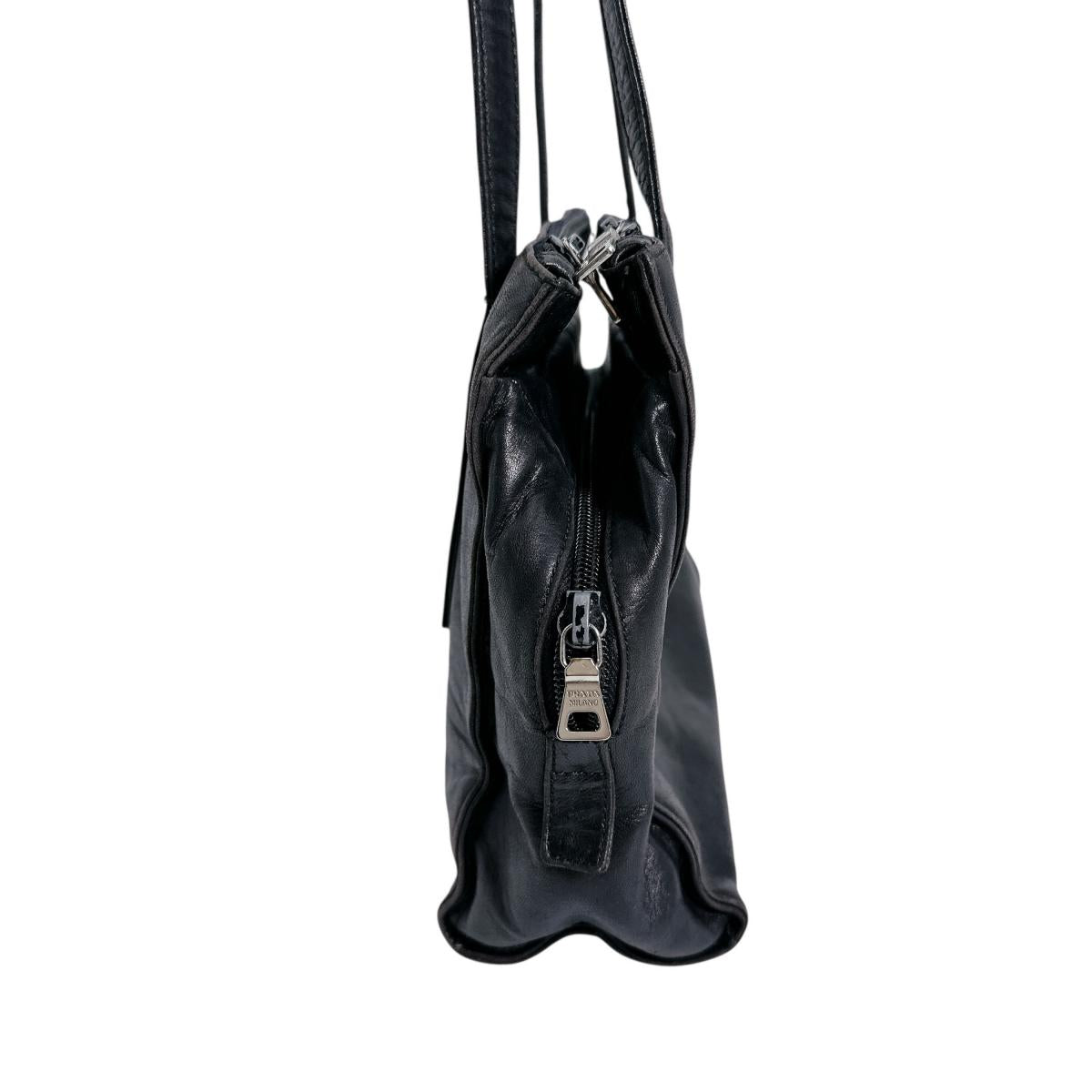 PRADA Tote Bag leather black Tote Bag Logo embossed Women