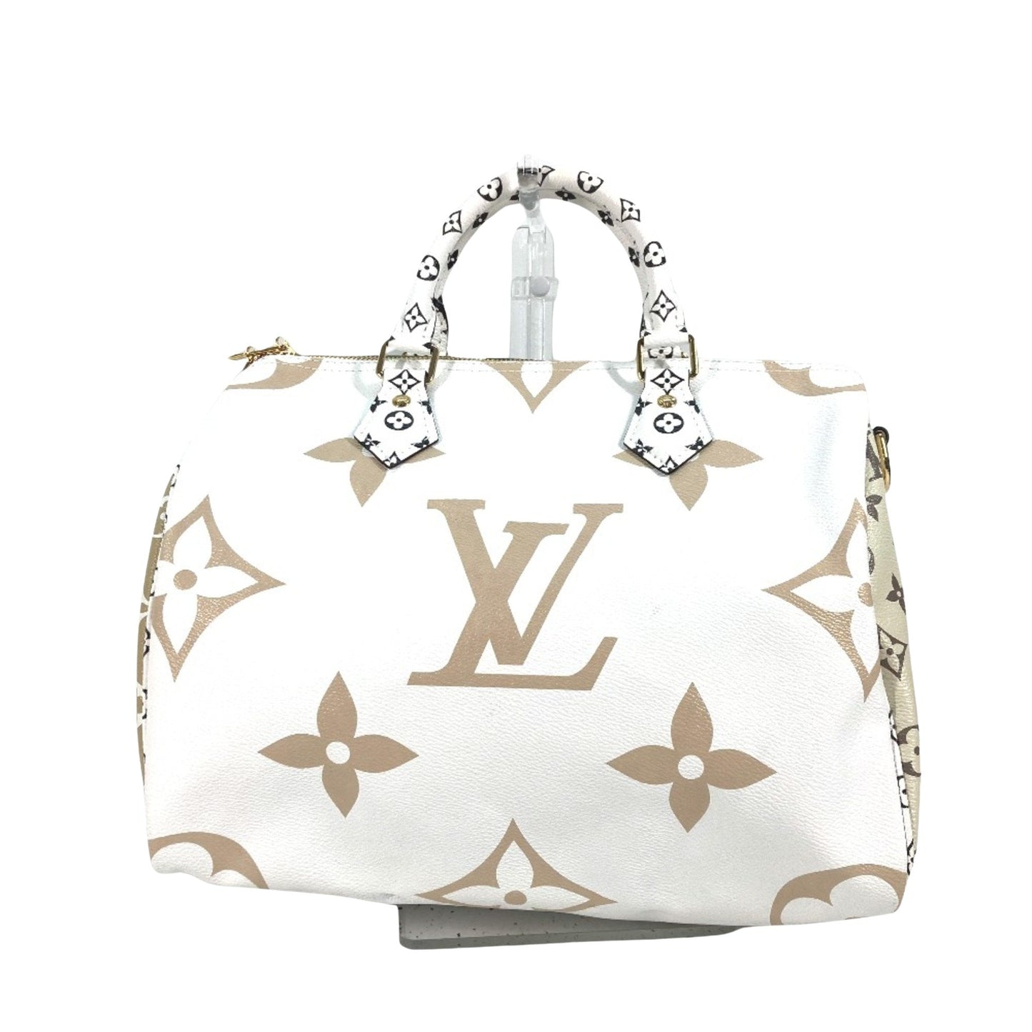 LOUIS VUITTON Bandouliere 30 Handbag